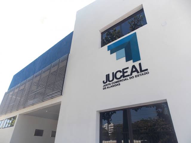 Read more about the article Governo de Alagoas transforma JUCEAL em autarquia